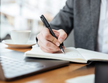 How to Make a Persuasive Speech Outline: Templates & Examples